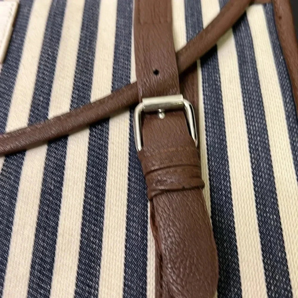 NWT Sloan ranger clutch - Picture 7 of 7